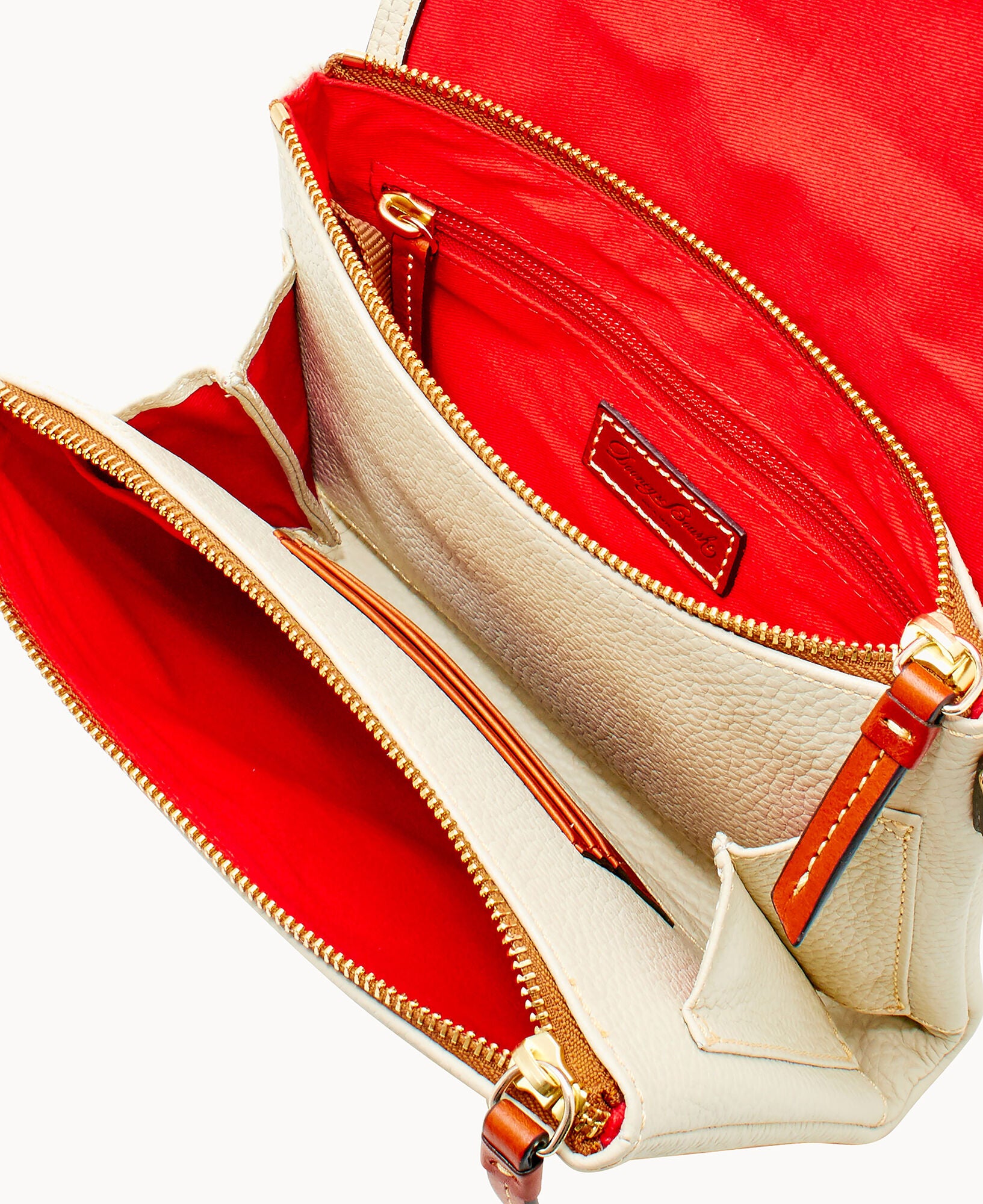 Pebble Grain Hunter Crossbody - Image 26
