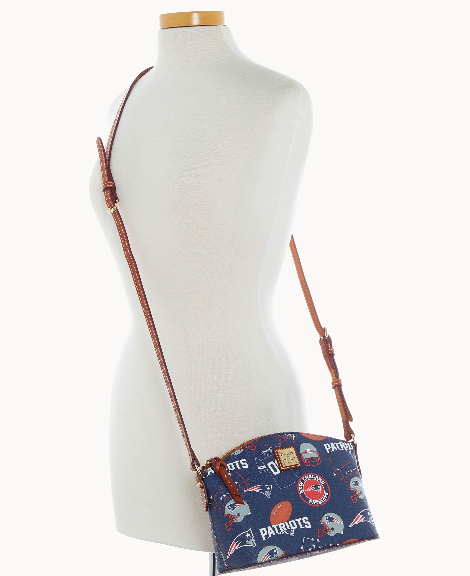 NFL Patriots Suki Crossbody - Image 10