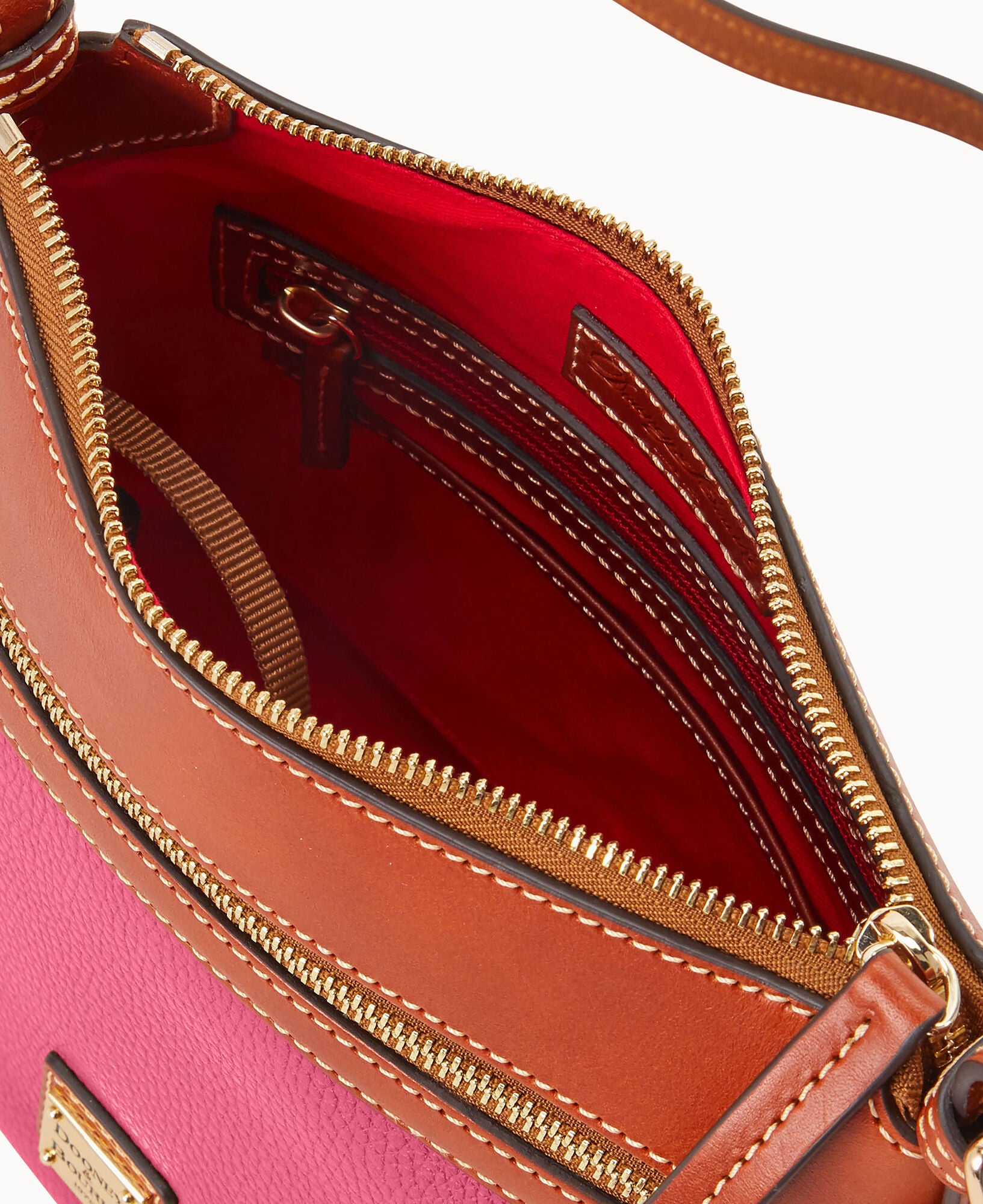 Pebble Grain Crossbody 25 - Image 15