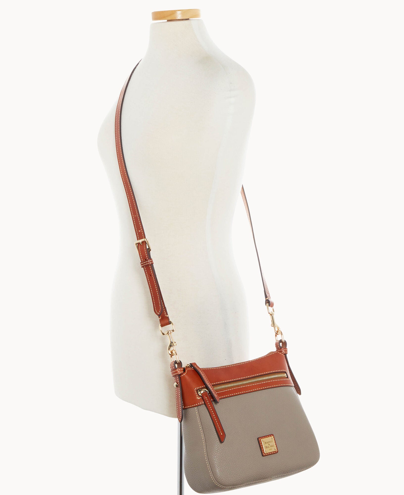 Pebble Grain Crossbody 25 - Image 12