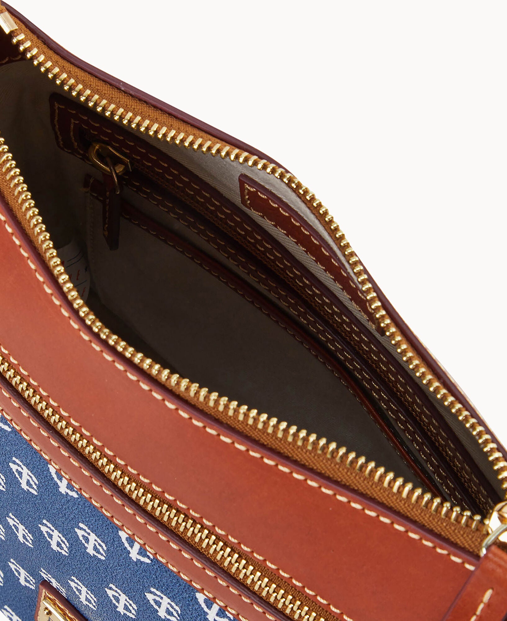 MLB Twins Crossbody 25 - Image 3