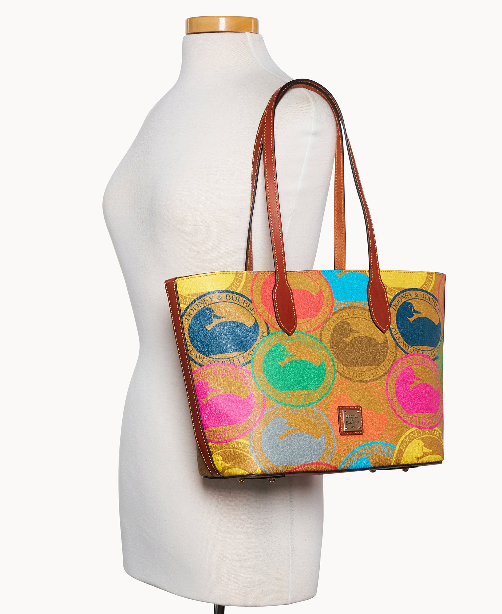 Passport Tote - Image 5