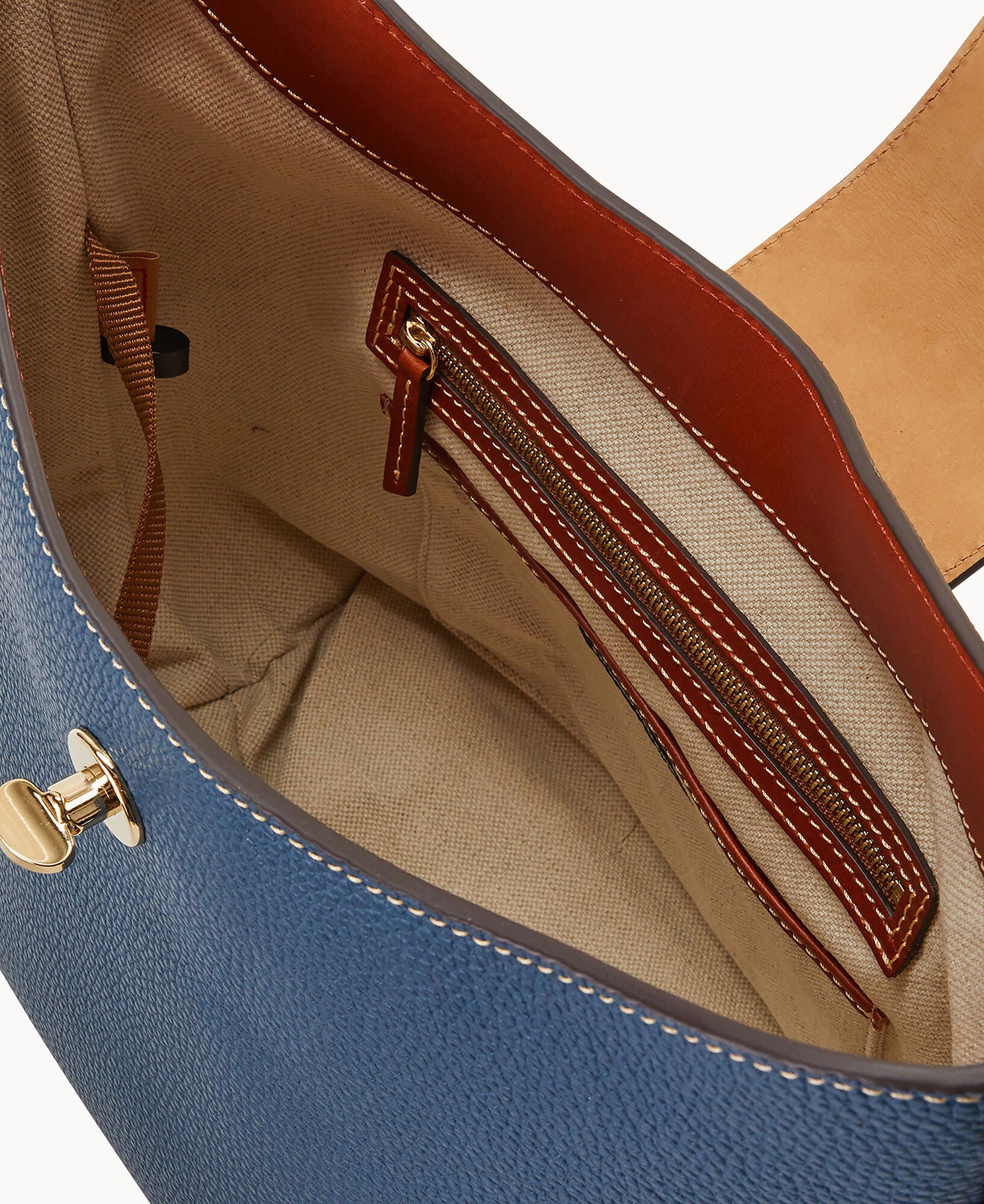 Pebble Turnlock Sac 30 - Image 23