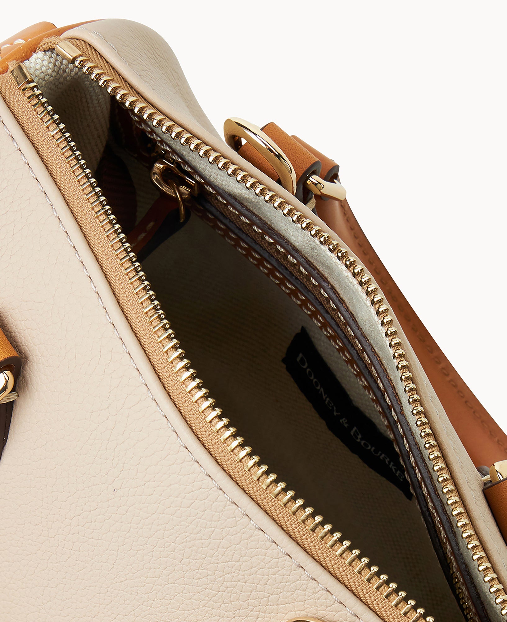 Sorrento Barrel Satchel 20 - Image 27